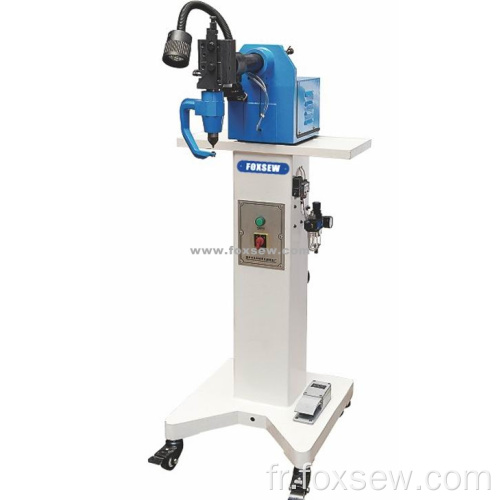 Machine de poinçonnage et de rognage de la doublure supérieure et intérieure de chaussures